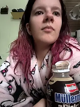 Hot SkinnyGirl online show from February 16, 2026, 3:10 pm