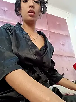 RouseWhitte online show from December 2, 2025, 1:35 pm