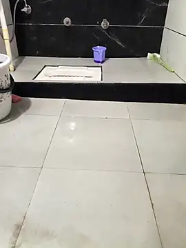 sassyishhu76 online show from December 1, 2025, 6:58 am