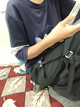 sassyishhu76 online show from February 13, 2026, 8:25 am