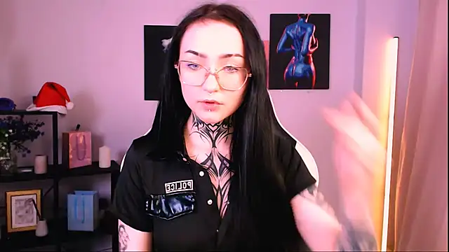 MollyKissy online show from January 7, 2026, 4:17 am