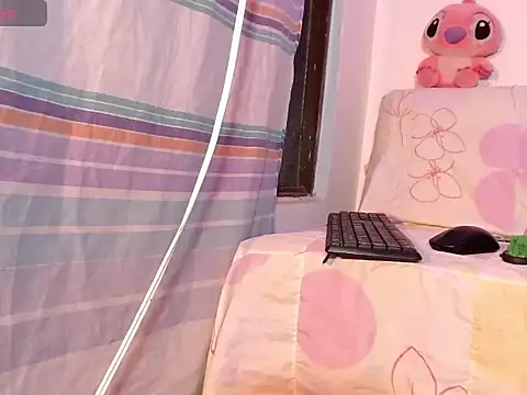 julieth blaze online show from September 30, 2025, 2:06 am