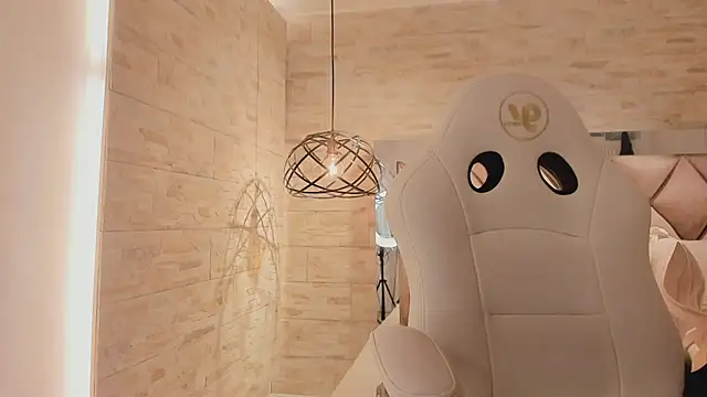 grace daviss online show from March 25, 2026, 10:47 am