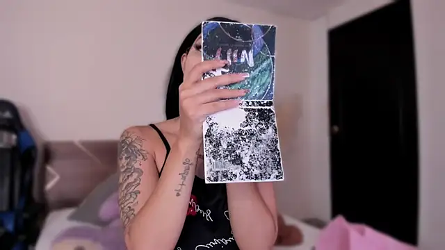 SofiaClarkson online show from November 15, 2025, 11:36 am