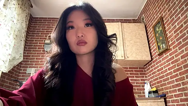 EmmaLeexth online show from March 31, 2026, 10:06 am