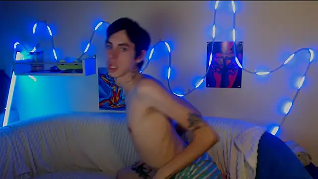 AlexNaughty14 online show from October 6, 2025, 3:24 pm