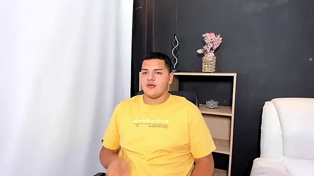 NathanGrand  online show from October 7, 2025, 5:08 am