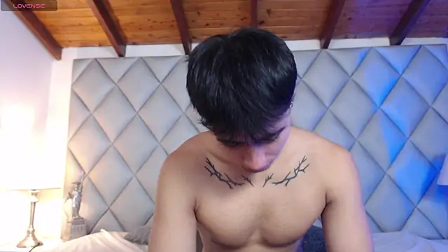 Snapshot of Clement_Reyes chatting on October 30, 2025, 12:58 pm Clement Reyes online show from October 30, 2025, 12:58 pm