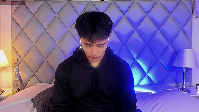 Snapshot of Clement_Reyes chatting on November 15, 2025, 1:26 pm Clement Reyes online show from November 15, 2025, 1:26 pm