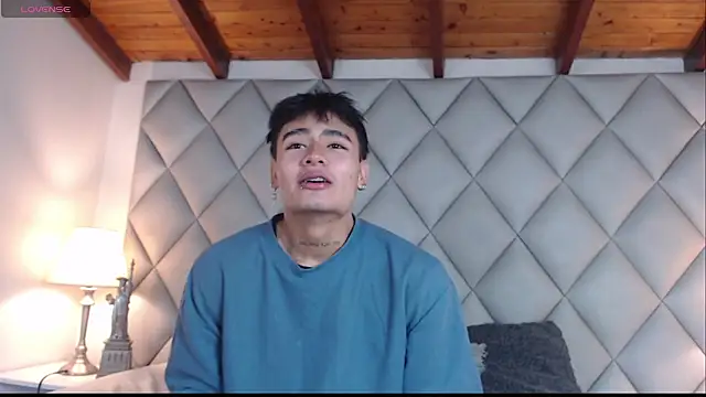 Snapshot of Clement_Reyes chatting on October 16, 2025, 12:46 pm Clement Reyes online show from October 16, 2025, 12:46 pm