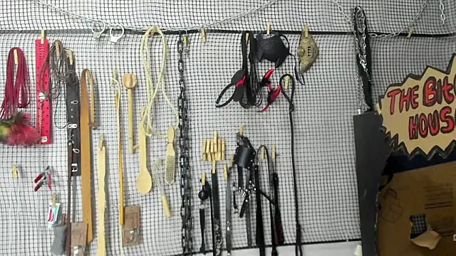 BDSM MEDUZA online show from February 16, 2026, 5:06 am