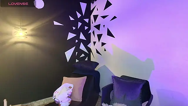 Snapshot of AgataThompson_ chatting on October 17, 2025, 7:26 pm AgataThompson online show from October 17, 2025, 7:26 pm