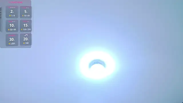 IrissBloom online show from November 5, 2025, 7:06 pm