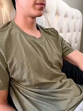 Snapshot of gymratforyouu chatting on October 23, 2025, 9:24 pm gymratforyouu online show from October 23, 2025, 9:24 pm