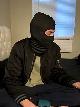 Snapshot of gymratforyouu chatting on December 4, 2025, 12:42 am gymratforyouu online show from December 4, 2025, 12:42 am