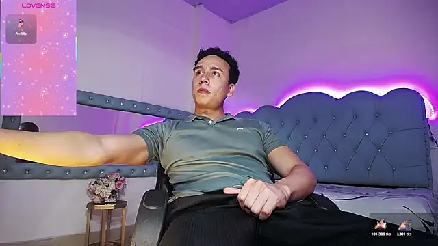 Andrew Thomas  online show from November 5, 2025, 1:20 am