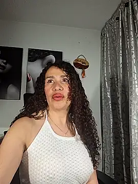 Lina 444 online show from November 27, 2025, 1:17 am