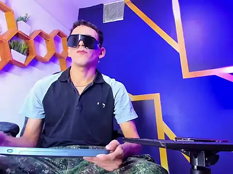 Snapshot of Noha_Deluxe chatting on September 27, 2025, 4:02 pm Noha Deluxe online show from September 27, 2025, 4:02 pm