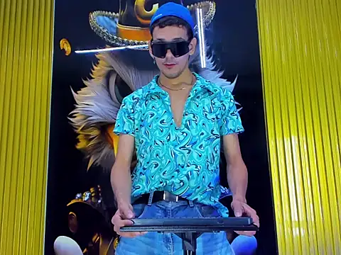 Snapshot of Noha_Deluxe chatting on September 26, 2025, 2:24 pm Noha Deluxe online show from September 26, 2025, 2:24 pm