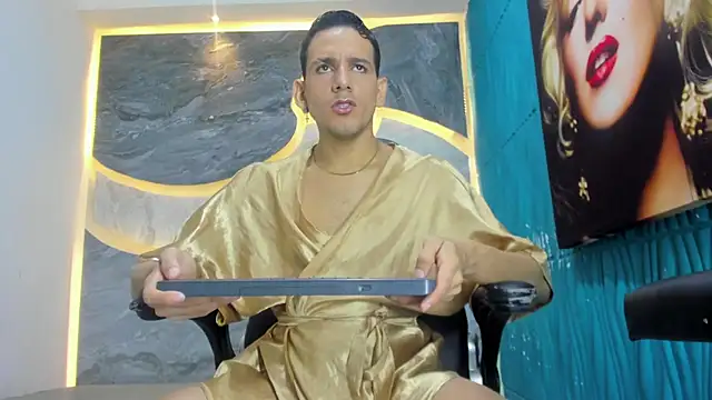 Snapshot of Noha_Deluxe chatting on October 19, 2025, 2:53 pm Noha Deluxe online show from October 19, 2025, 2:53 pm
