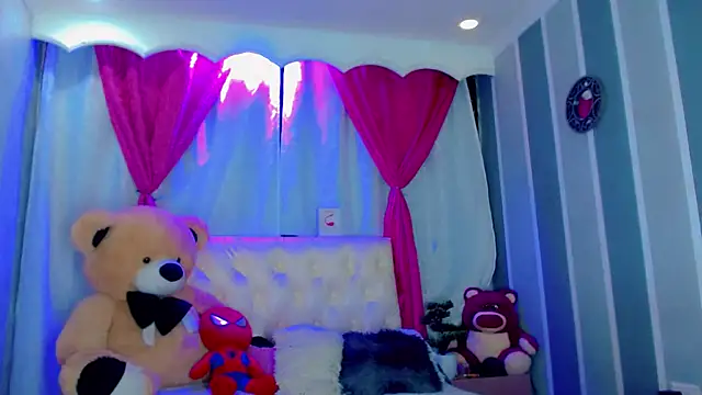 Julia Bulette1 online show from March 20, 2026, 2:01 am