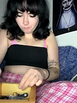slttystargirl online show from September 24, 2025, 11:21 pm