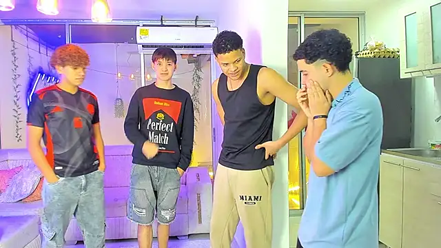 Snapshot of Houseofwarrios chatting on February 11, 2026, 5:18 am Houseofwarrios online show from February 11, 2026, 5:18 am