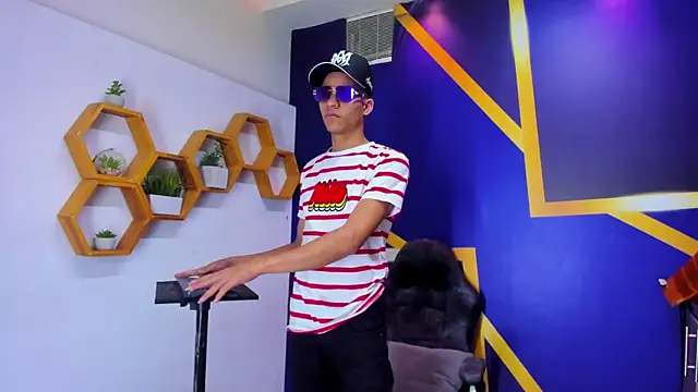 Imperialboys 2 online show from September 30, 2025, 4:07 am