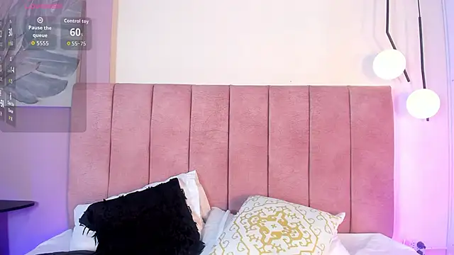 Kailynrose  online show from September 23, 2025, 11:39 am