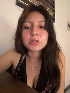 Snapshot of Noamilk chatting on July 28, 2026, 5:37 am Noamilk online show from July 28, 2026, 5:37 am