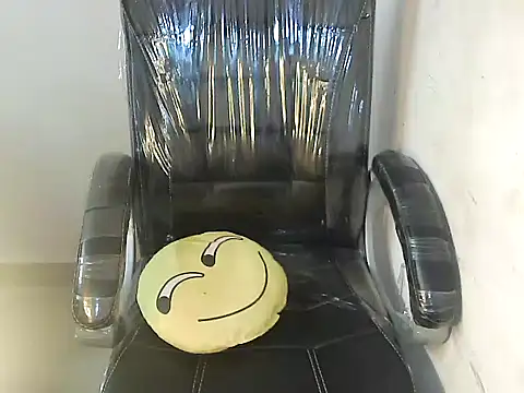 bold kiara online show from October 14, 2025, 4:13 am