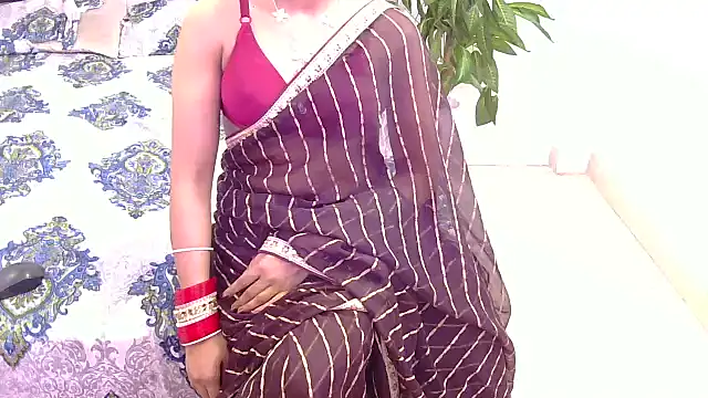 Lovelyy-couple online show from February 11, 2026, 9:09 am