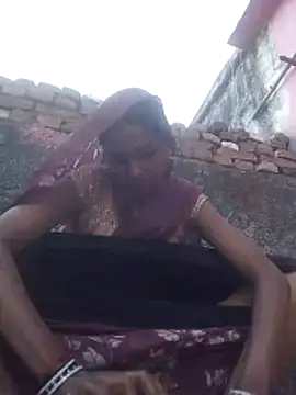 Snapshot of Hot_reshmaji chatting on June 19, 2026, 1:55 am Hot reshmaji online show from June 19, 2026, 1:55 am