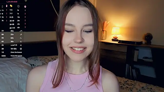 Snapshot of MaliaBourraine chatting on November 29, 2025, 7:08 am MaliaBourraine online show from November 29, 2025, 7:08 am