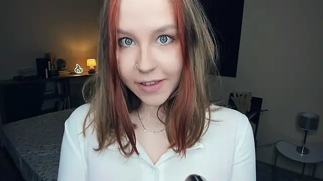 Snapshot of MaliaBourraine chatting on September 22, 2025, 9:04 am MaliaBourraine online show from September 22, 2025, 9:04 am