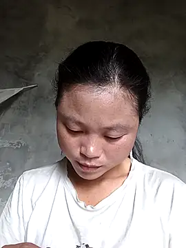 clara-cute online show from September 23, 2025, 5:03 am
