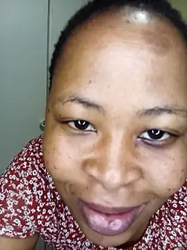 BubblyBeautiful online show from December 3, 2025, 7:30 am