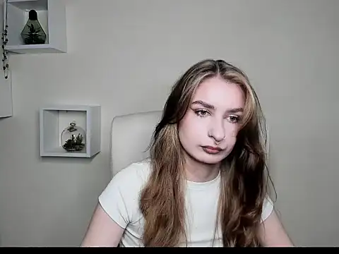 NinaBlond1 online show from October 22, 2025, 5:51 am