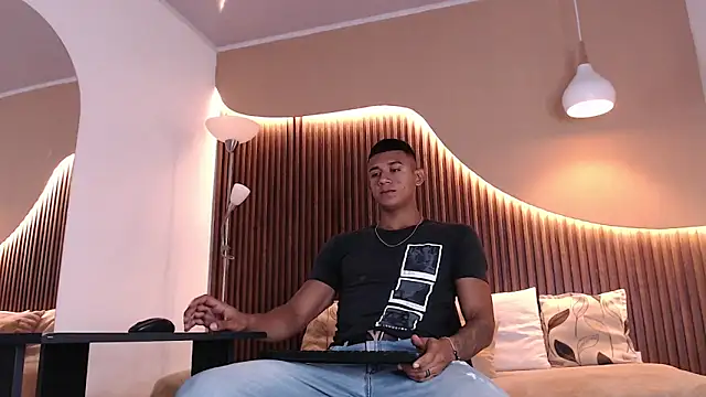 Aiden steel online show from November 12, 2025, 1:26 pm