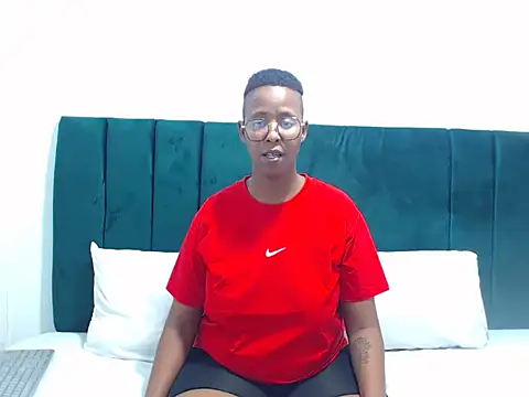 SexyCurves96 online show from November 15, 2025, 6:01 pm