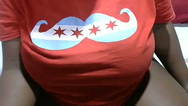 RawHoneyXo online show from October 5, 2025, 5:14 pm