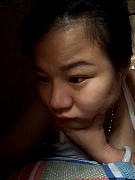emiu xinh03 online show from October 7, 2025, 4:24 am