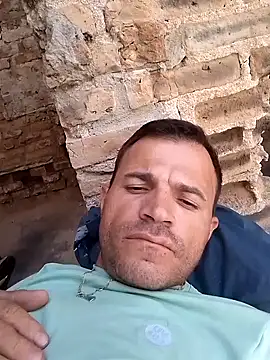 Claudiokkkkk online show from December 18, 2025, 4:00 pm