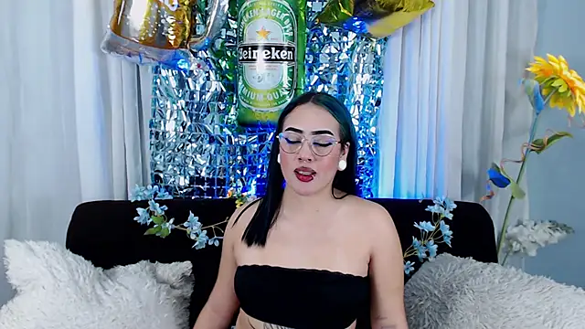 Fetish Mia online show from September 27, 2025, 1:28 pm