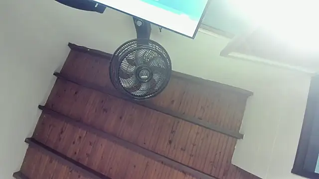 Isabella-Rosssi online show from October 11, 2025, 4:24 am