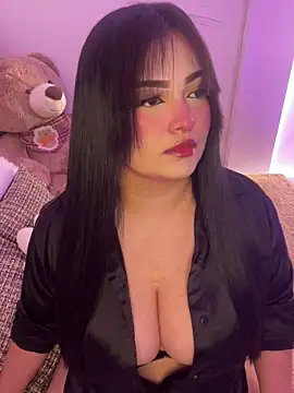 Mericute  online show from April 3, 2026, 2:07 am