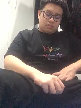 loveninja online show from February 26, 2026, 4:18 pm