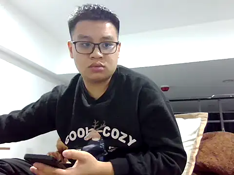 loveninja online show from December 14, 2025, 12:33 pm