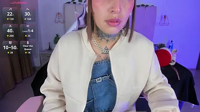 Gyal 8  online show from December 2, 2025, 4:03 am