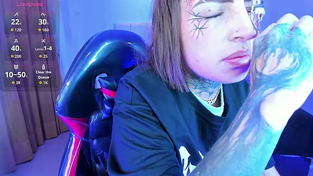 Gyal 8  online show from January 8, 2026, 3:01 am